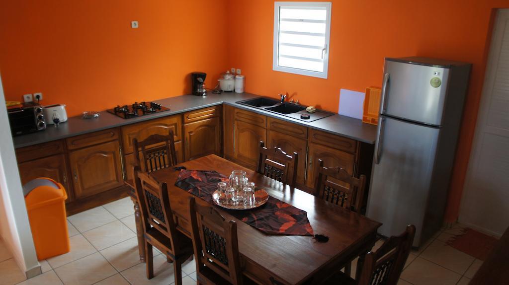 Les Bungalows du Mont-Auban Sainte-Clotilde Chambre photo