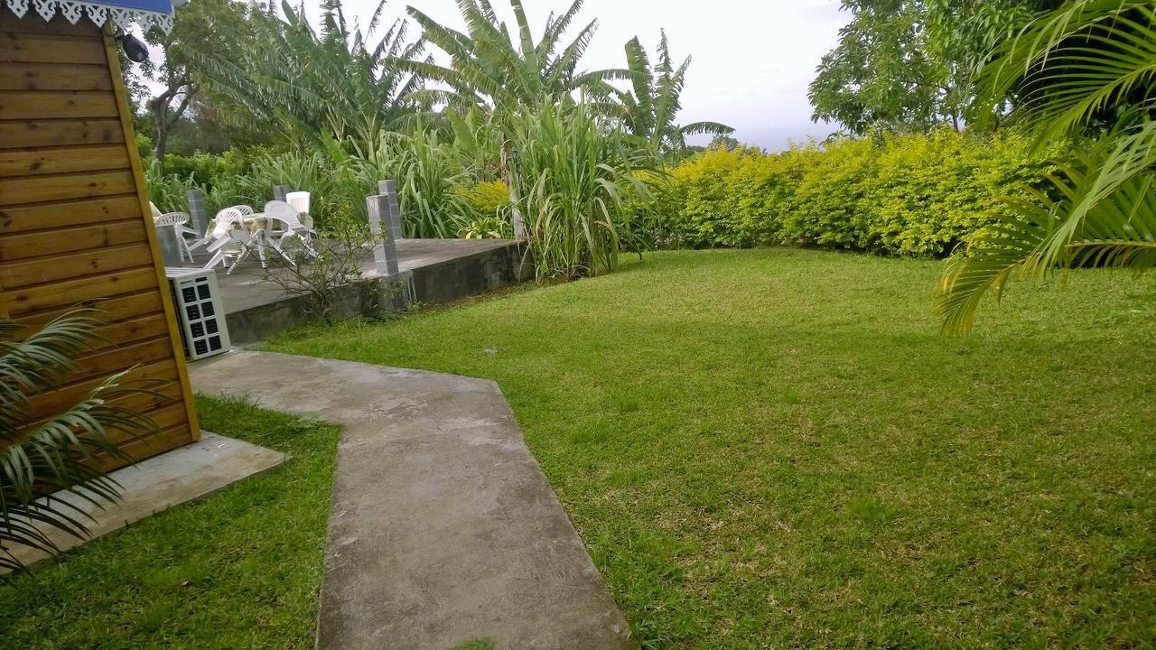 Les Bungalows du Mont-Auban Sainte-Clotilde Extérieur photo